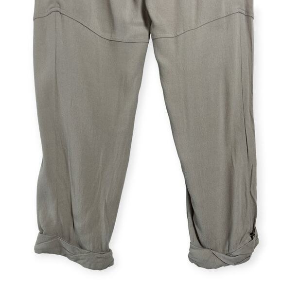 ARITZIA Wilfred Marais Pants SIZE M Gray High Rise Lightweight Pleated Button - Picture 11 of 11